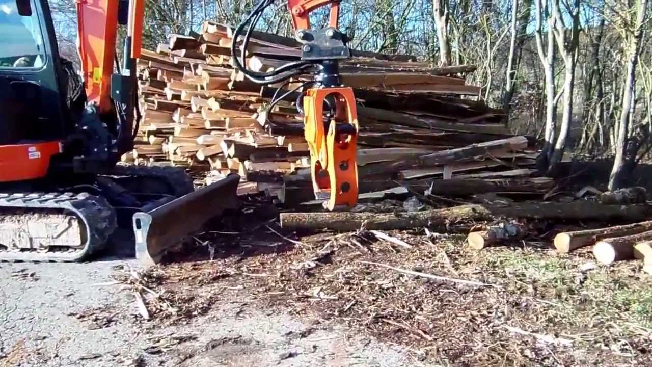 Brennholz Spalten Mit Bagger Und Zange Youtube