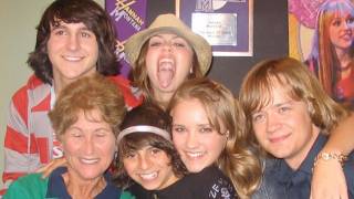 Celebrity Jason Earles Shades The Hannah Montana Anniversary In New Post Net Worth