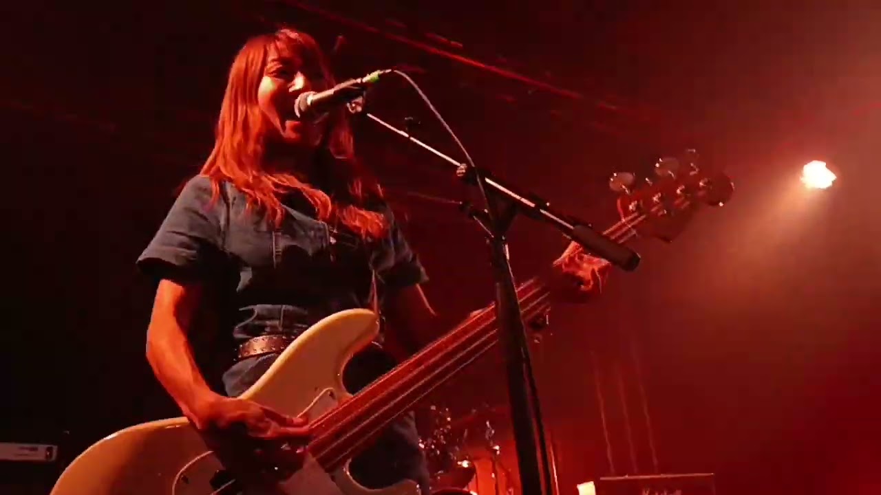 The Let's Go's Live Le point Éphémère Paris 