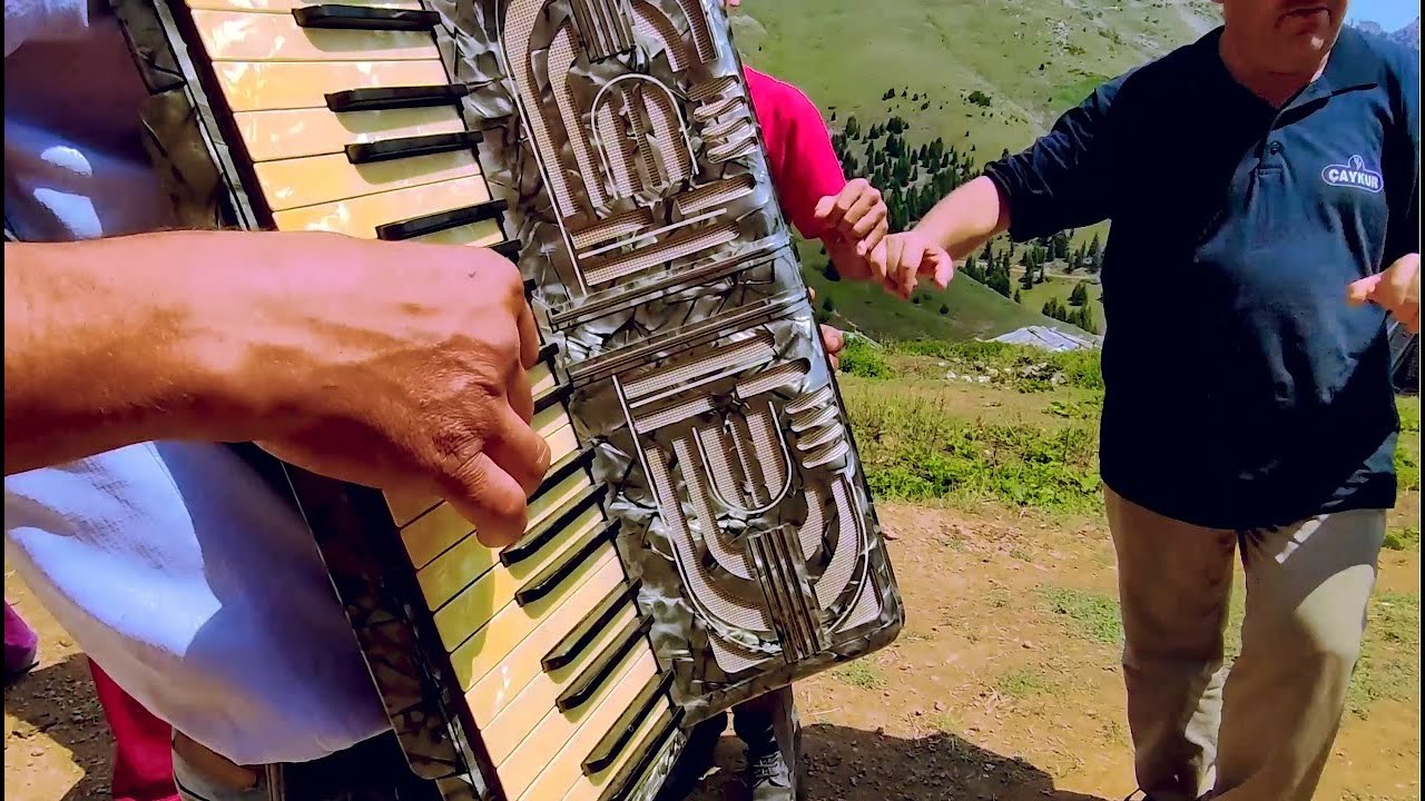 Artvin Şavşat Çukur - Brilul Yaylasında Şenlik - 2021