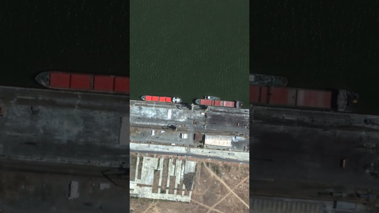 Explosive Deep Strikes Ukraine Hits Syzran Refinery Caspian Port Before Alaska Summit