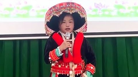 Những câu hát ứng tác linh hoạt, khi vui tươi dí dỏm, khi sâu lắng trữ tình