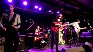 Video thumbnail of "The View - Voodoo Doll (from Ropewalk) live"