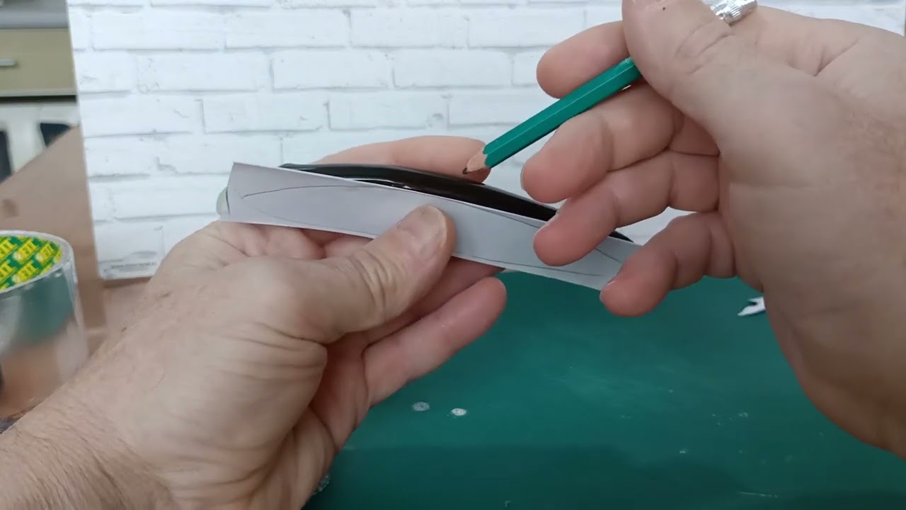 Фольгируем воблер.