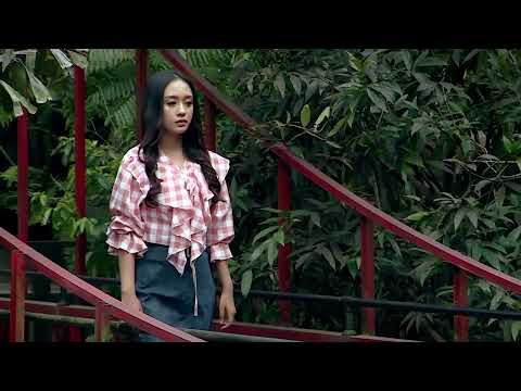 Riri Chantika - Hitam Bukan Putih (Teaser)