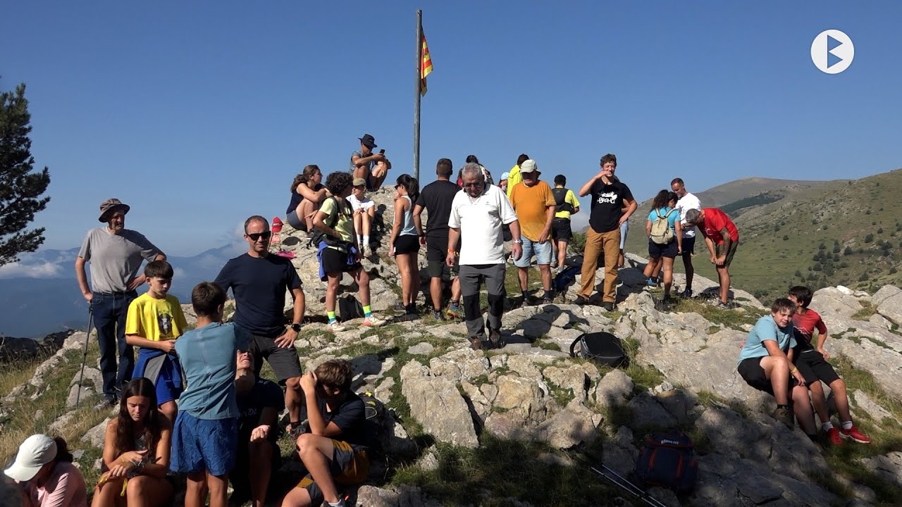 Castellar de n'Hug, Caminada al Roc Vermell 2025