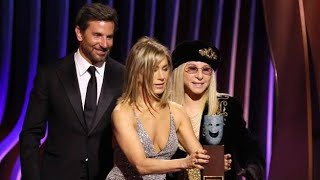 Anne Hathaway Tears Up as Jennifer Aniston Honors Barbra Streisand at SAG Tribute