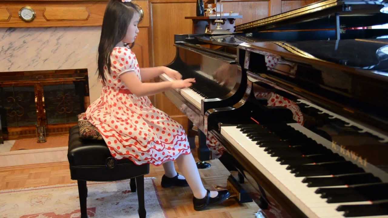 Julie Wu plays Waltz in E Minor op. posth. by Chopin