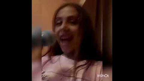 Cânt la microfon!!