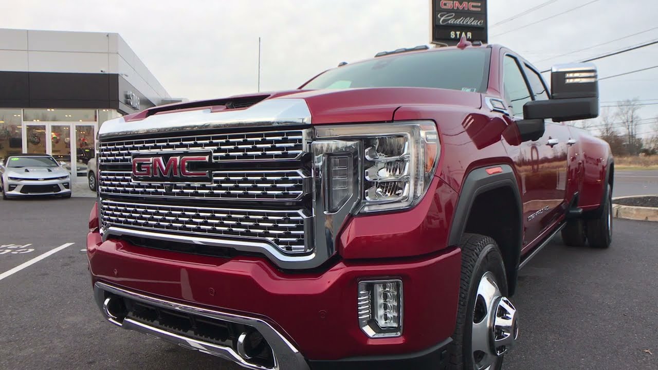 2022 GMC Sierra 3500HD Denali Duramax 6.6L V8 Turbodiesel 4D Crew Cab