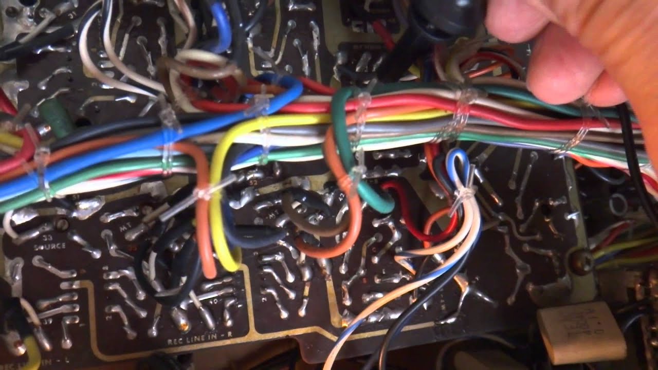 TEAC A-7010GSL 修理報告 - YouTube