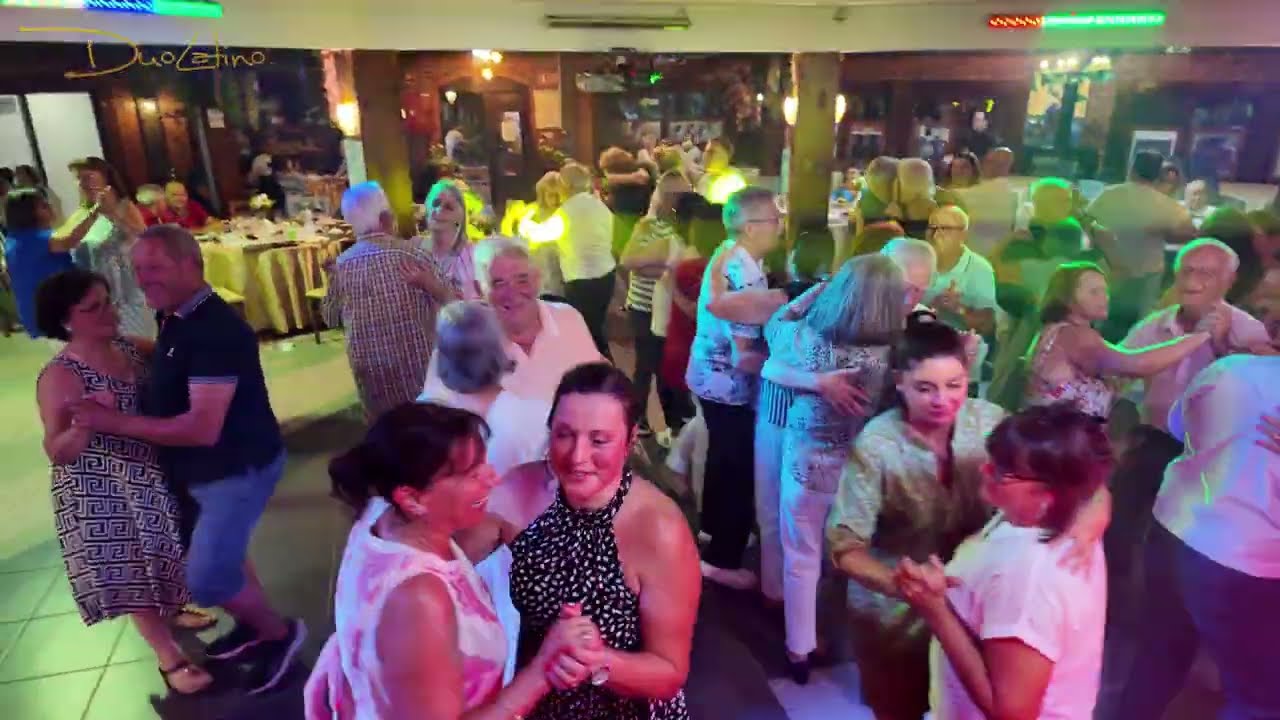 Valsas, Paso Doble e Tangos - Duo Latino ao vivo no Restaurante João Capela e Zhu 