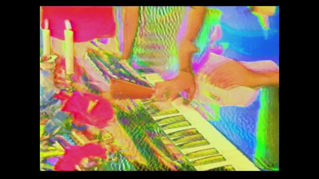 Guarda ZONES - TIDES (Official Video) su YouTube Guarda ZONES - TIDES (Official Video) su YouTube