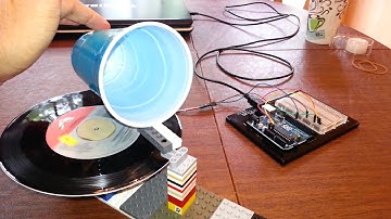 Lego record player with Arduino and Servo Motor