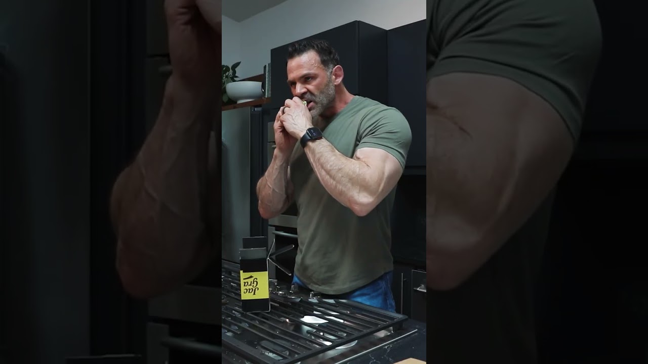 A friend randomly gave me @jacked.granny protein bars to try, and I was immediately blown away by th