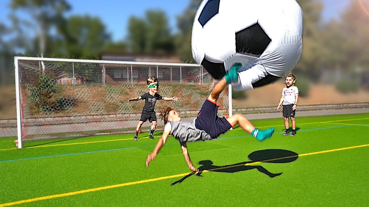 youtube deadly women GIANT FOOTBALL CHALLENGE! Konzi vs Max