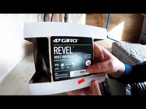 Unboxing: Giro Revel