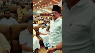Sayyid Sadiq Ali Shihab Thangal warmly shakes hands with Pinarayi Vijayan 🤝😊