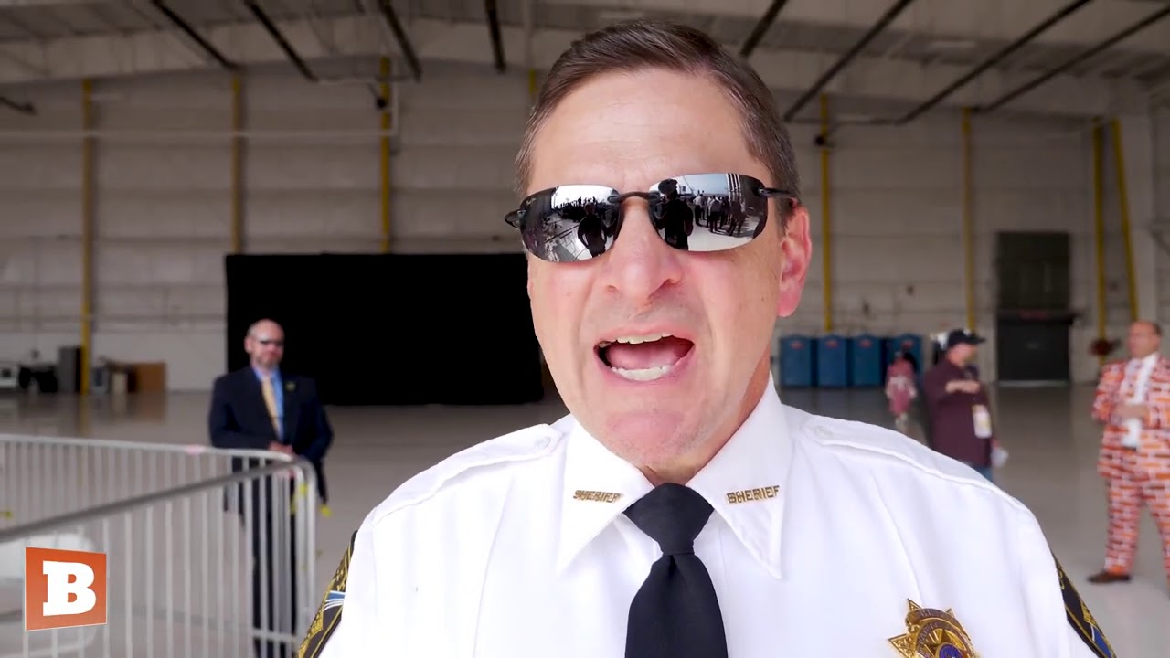 PA County Sheriff: It's Time to Stand for a President Who Backs the Blue