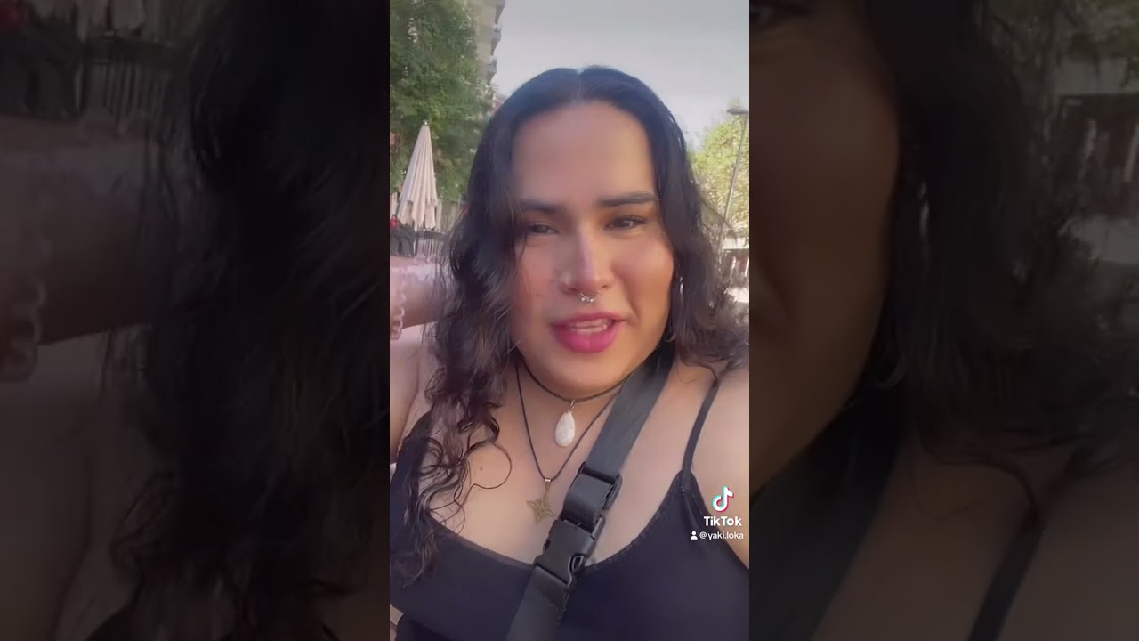 De canguro de mi sobrina la hija de mi primo hermano