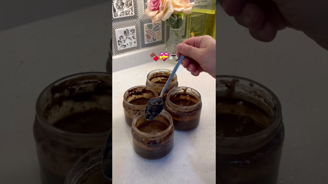Sizce nasıl olmuş #pratiktarifler #cake  Kavanozda ıslak kek✨