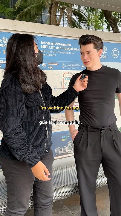KETEMU ELLIOT JAMES REAY DI HALTE🥹