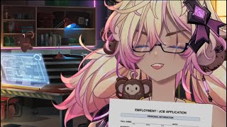 Koko Farts On Stream Then Reacts To It And Laughs