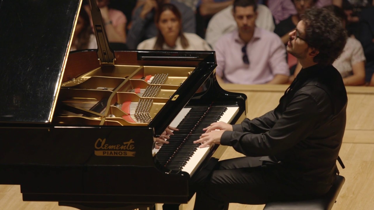 Chopin - Mazurca Op.17 no.1 - Ruben Talon, piano