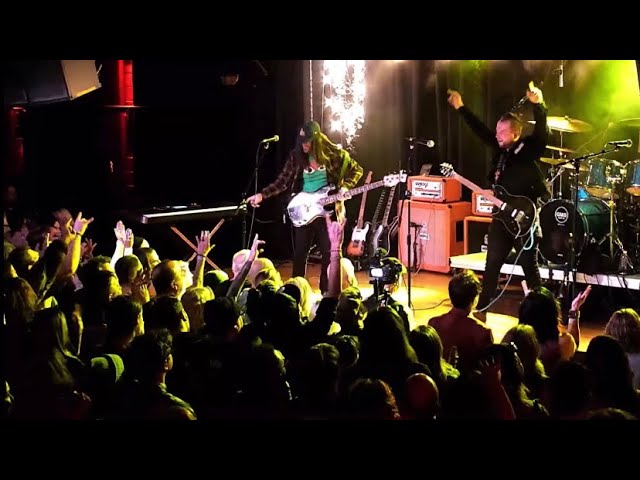 Watch JTM covers Mudhoney live in Nashville