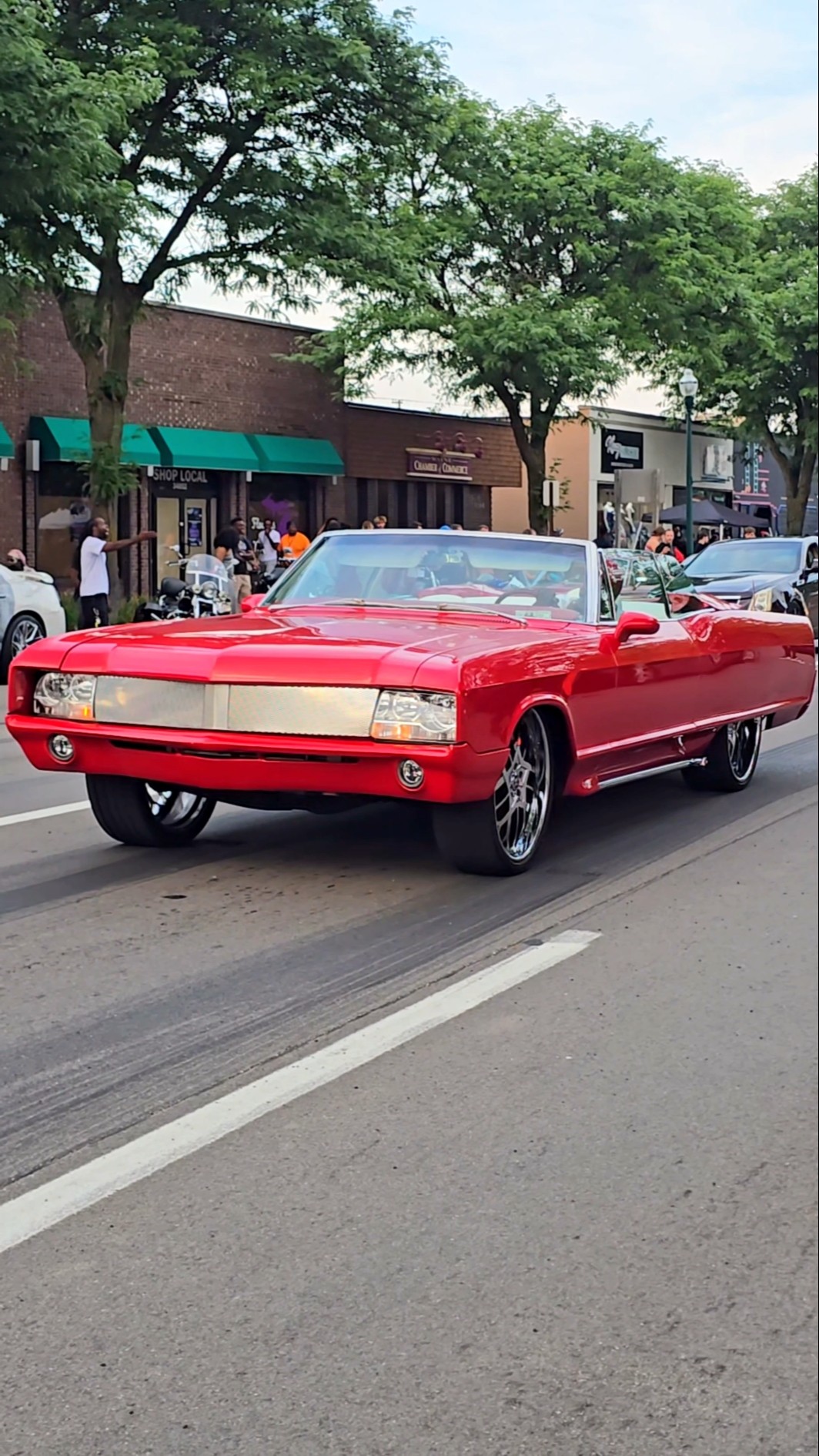 1965 Buick Electra 225 Classic Car Drive By Engine Sound Cruisin