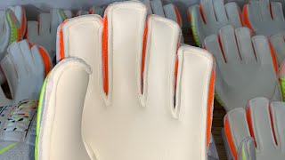 Goalkeeper gloves #gloves #footballchallenge #goalkeepergloves 🇵🇰❤️💥⚽️