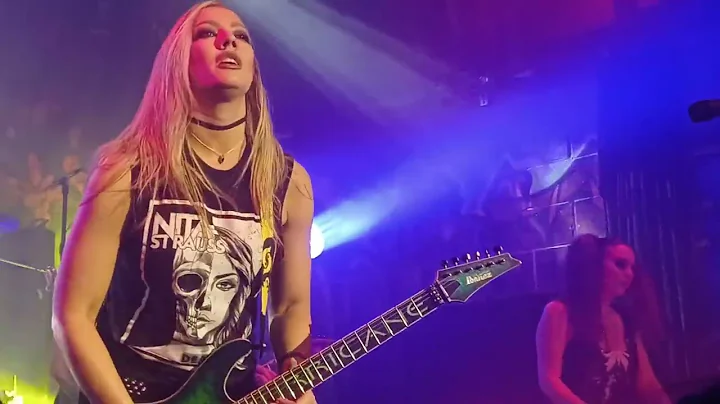Nita Strauss-"Our Most Desperate Hour" live at Reg...
