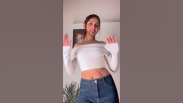 Turtleneck hack!! #fashionhacks #stylinghacks #viral #tipsandtricks #winterfashion #lifehacks