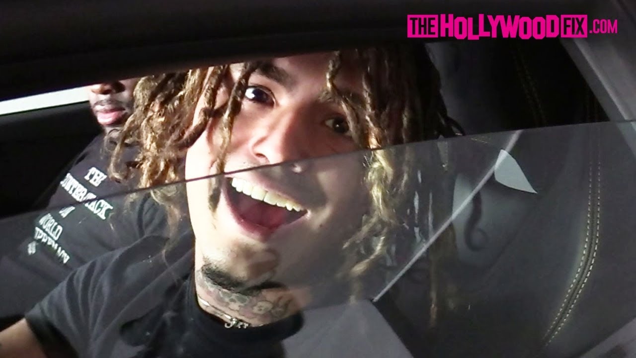 Лил Памп чуть не разбил свой новый Lamborghini во время выступления на фестивале Lollapalooza в б...