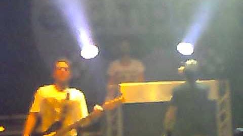 Example live at Leeds o2 Acadamey 02.10.10