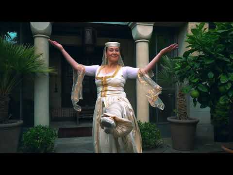 Video: Sådan Sys Harembukser Til Orientalsk Dans