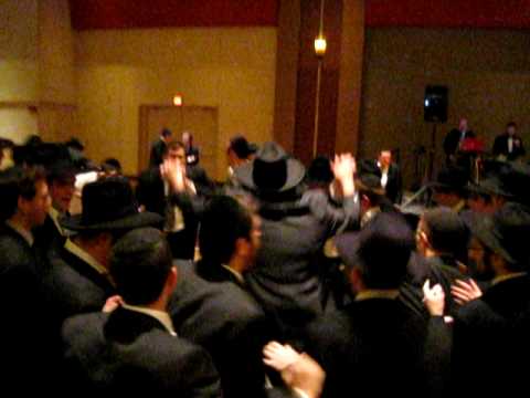 Avrohom Eliezer and Leah Friedman's Wedding Entrance