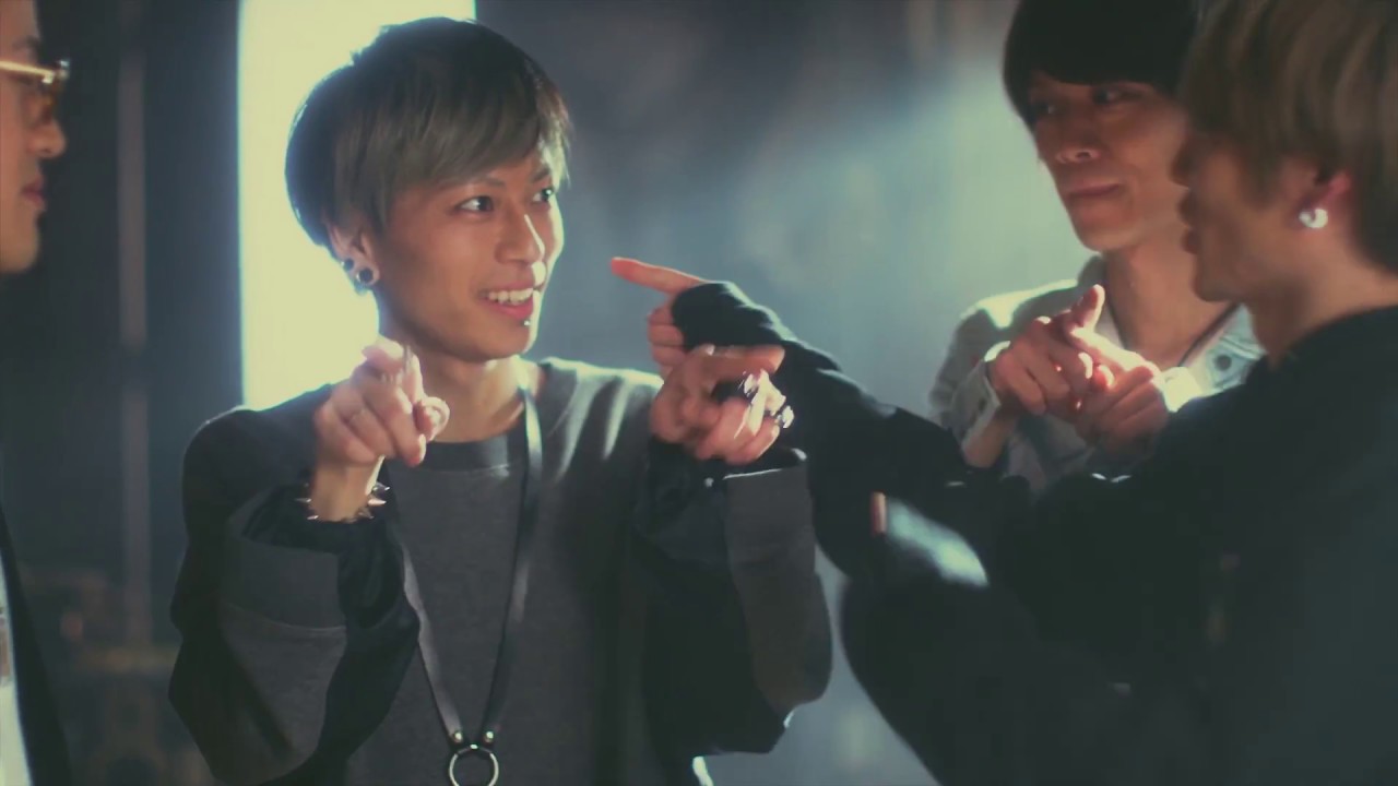 Thinking Dogs バンド もどかしさ を言葉で表現するのは難しい Thinking Dogs インタビュー 特集 あの人の本棚