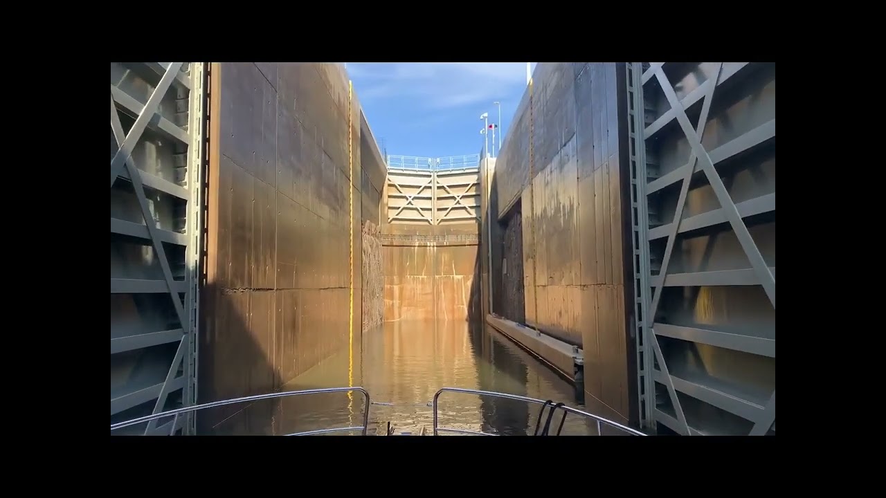 M/Y Liberty - Boating on Lake Päijänne and Kymijoki (Finland)