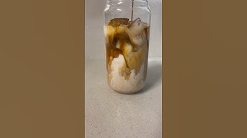 Satisfying Making Iced Latte ASMR #shorts #coffeelatte