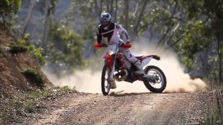 los mejores saltos y acrobacias de moto cross