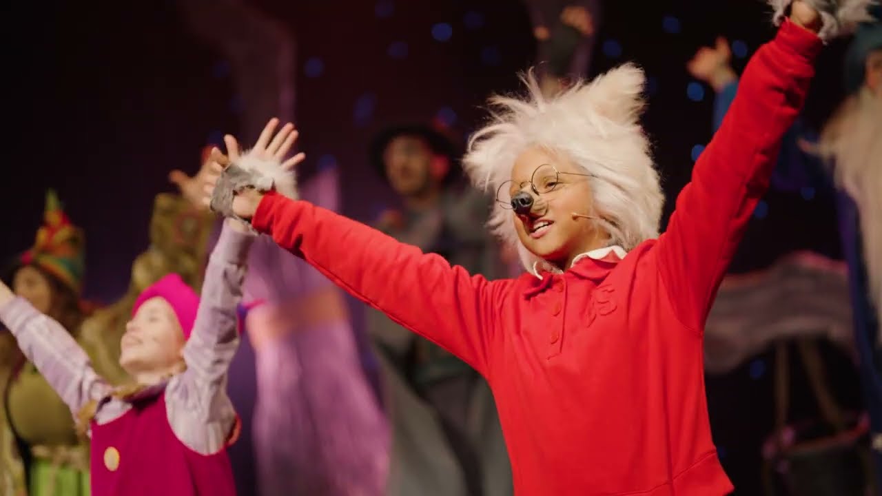 Trailer familiemusical 'Dolfje Weerwolfje & Foeksia de miniheks'