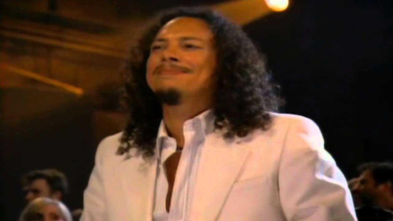 Avril Lavigne Fuel Metallica Cover Live Mtv Icon 2003 Hd Youtube