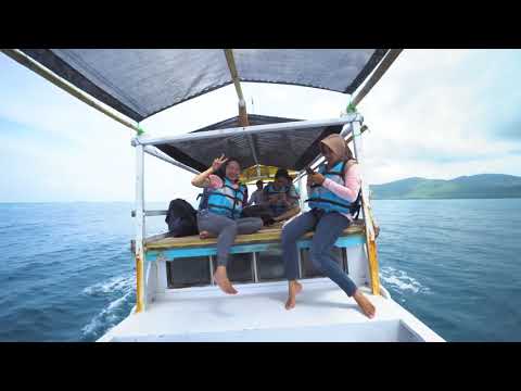 Lady Lorraine:  A Floating Paradise Awaits