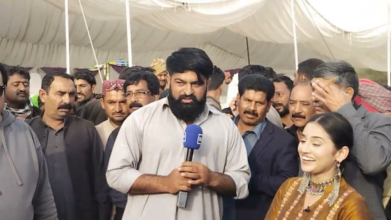 Mubasher Iqbal bomsi pahlwan interview with ukasha gull in jeep raly cholistan 