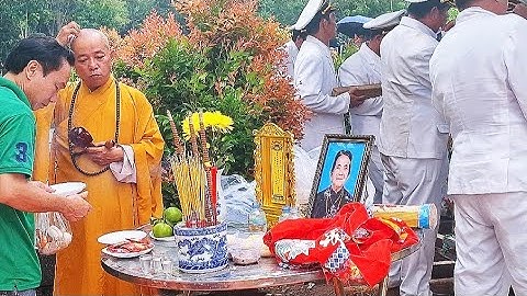 Tang lễ bà (Nguyễn Thị công) đại gia đình tiếc thương đưa tiễn tại hoa viên BD.