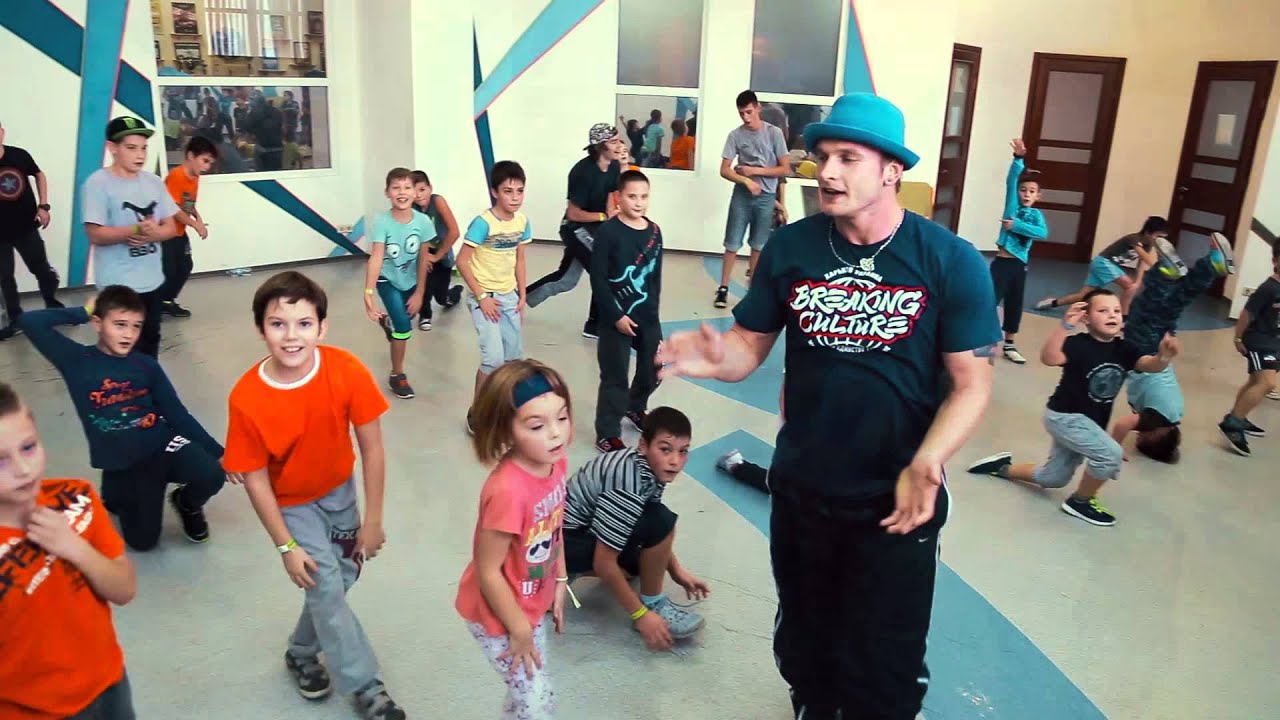 Junior Workshop ТНМК – Люди...Їх міл'ярди.BREAK DANCE by Сергей Ярмак.Junior Workshop 11.2015 contemporary art ตัวอย่าง