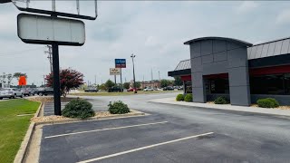 Exploring Now Closed Down Hardee’s!