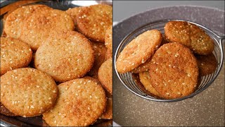 Suji Atta Sweet Papdi | Sweet Suji Mathri Recipe | Diwali Special Recipe | Semolina Snacks Recipe