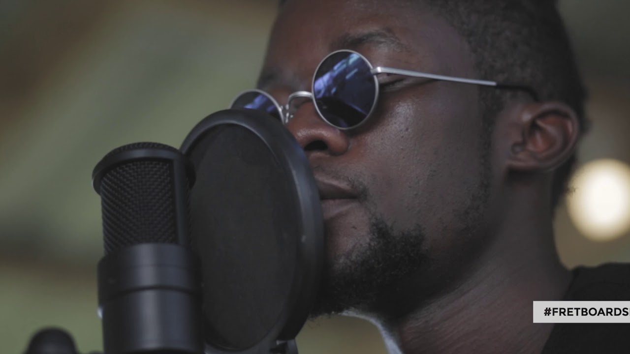 FRETBOARD SESSIONS  3 - Worlasi x Musical Lunatics Perform Correct and Stone from the (Outerlane Ep)